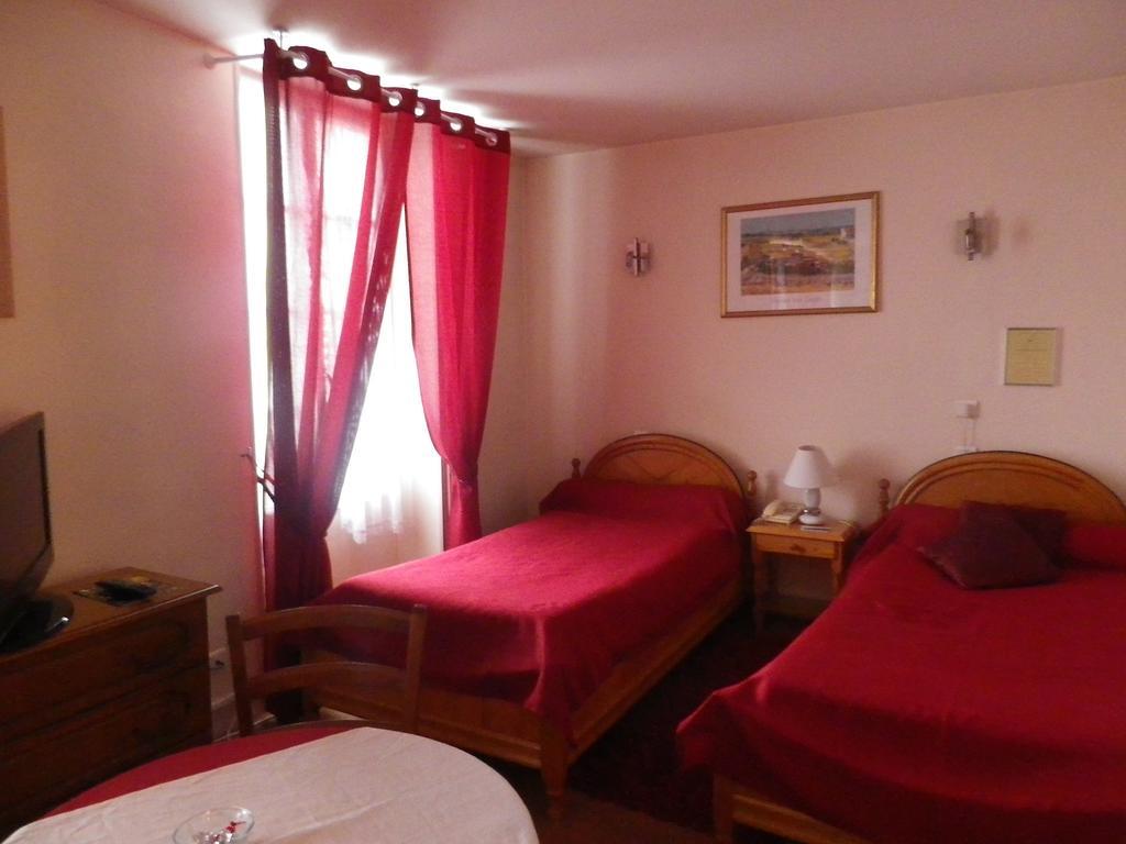 Hostellerie De La Poste Clamecy  Room photo
